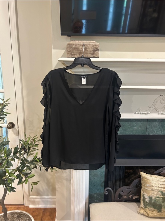 1. State Tops - 1. State Black V-Neck Ruffle Sleeve Blouse